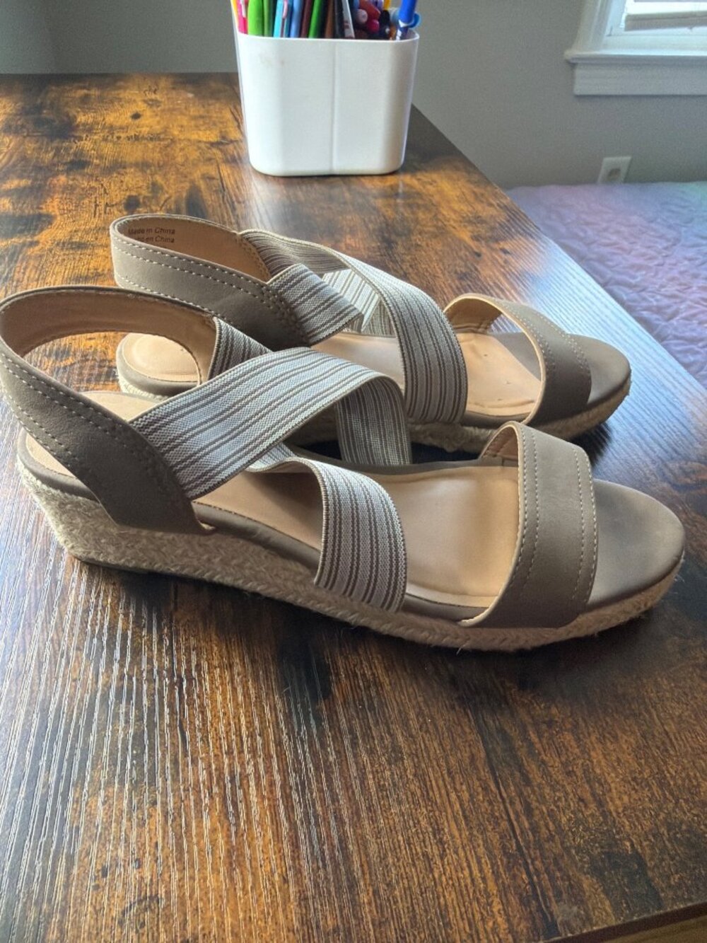 Market & Spruce Elastic Strap Wedge Sandals Size 8 Beige Tan Espadrille Sole Com